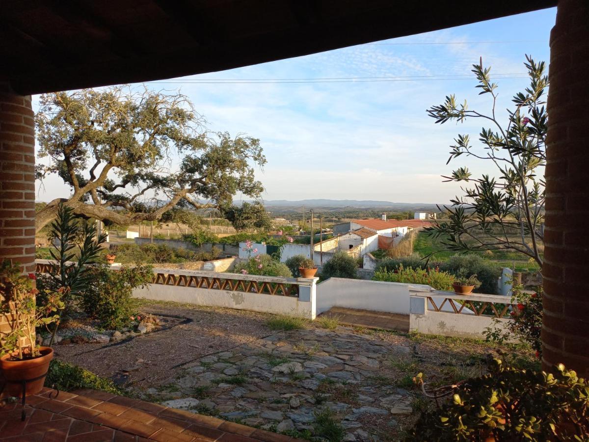 Aproveite O Sabor Do Alentejo Villa Vila Verde de Ficalho Exterior photo